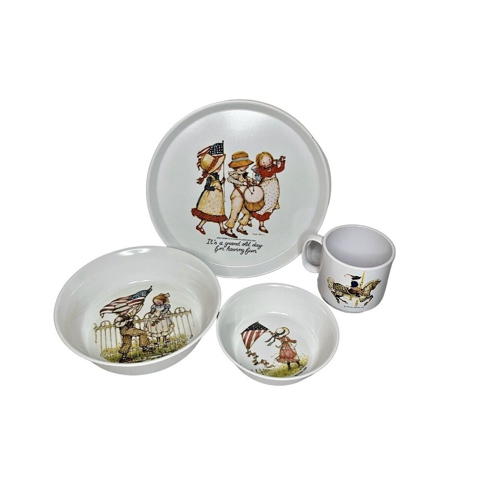 Holly Hobbie Oneida Deluxe Melamine Dish Set Patriotic Plate Bowl Mug Vintage